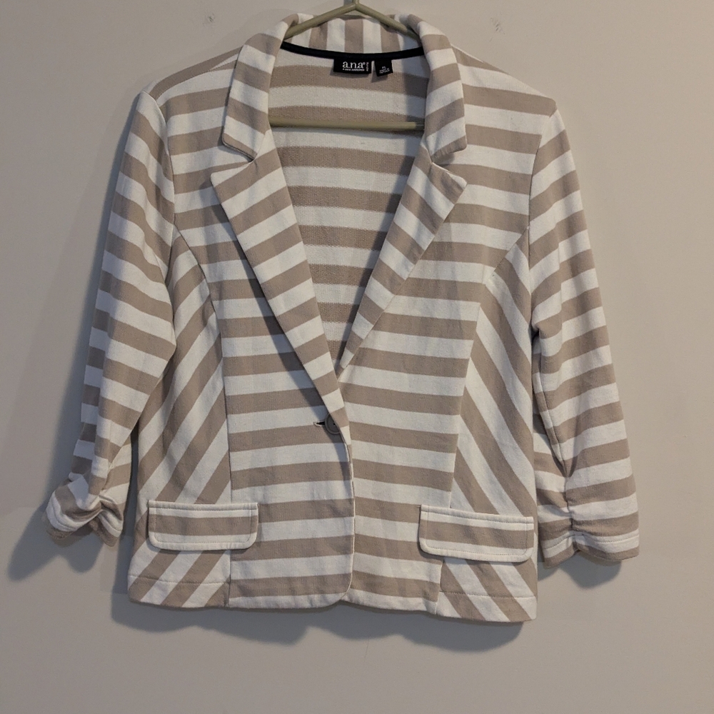 a.n.a. A New Approach Women's Striped Shirt  Blazer Jacket- Tan and White.Jersey
